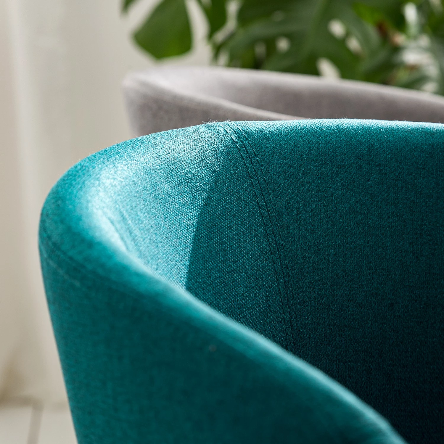 Mørteens Chaise à accoudoirs Buggio - Tissu / Hévéa massif - Tissu Cors: Pétrole - 1 chaise 20 Mørteens Chaise à accoudoirs Buggio - Tissu / Hévéa massif - Tissu Cors: Pétrole - 1 chaise – Image 18