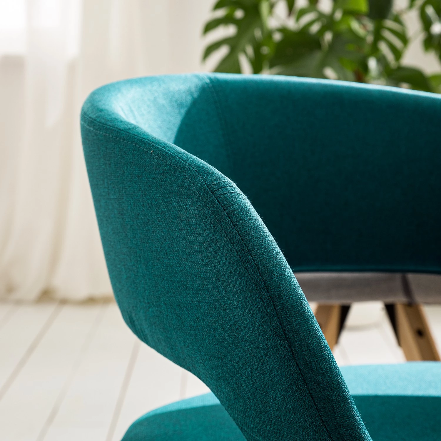 Mørteens Chaise à accoudoirs Buggio - Tissu / Hévéa massif - Tissu Cors: Pétrole - 1 chaise 21 Mørteens Chaise à accoudoirs Buggio - Tissu / Hévéa massif - Tissu Cors: Pétrole - 1 chaise – Image 19