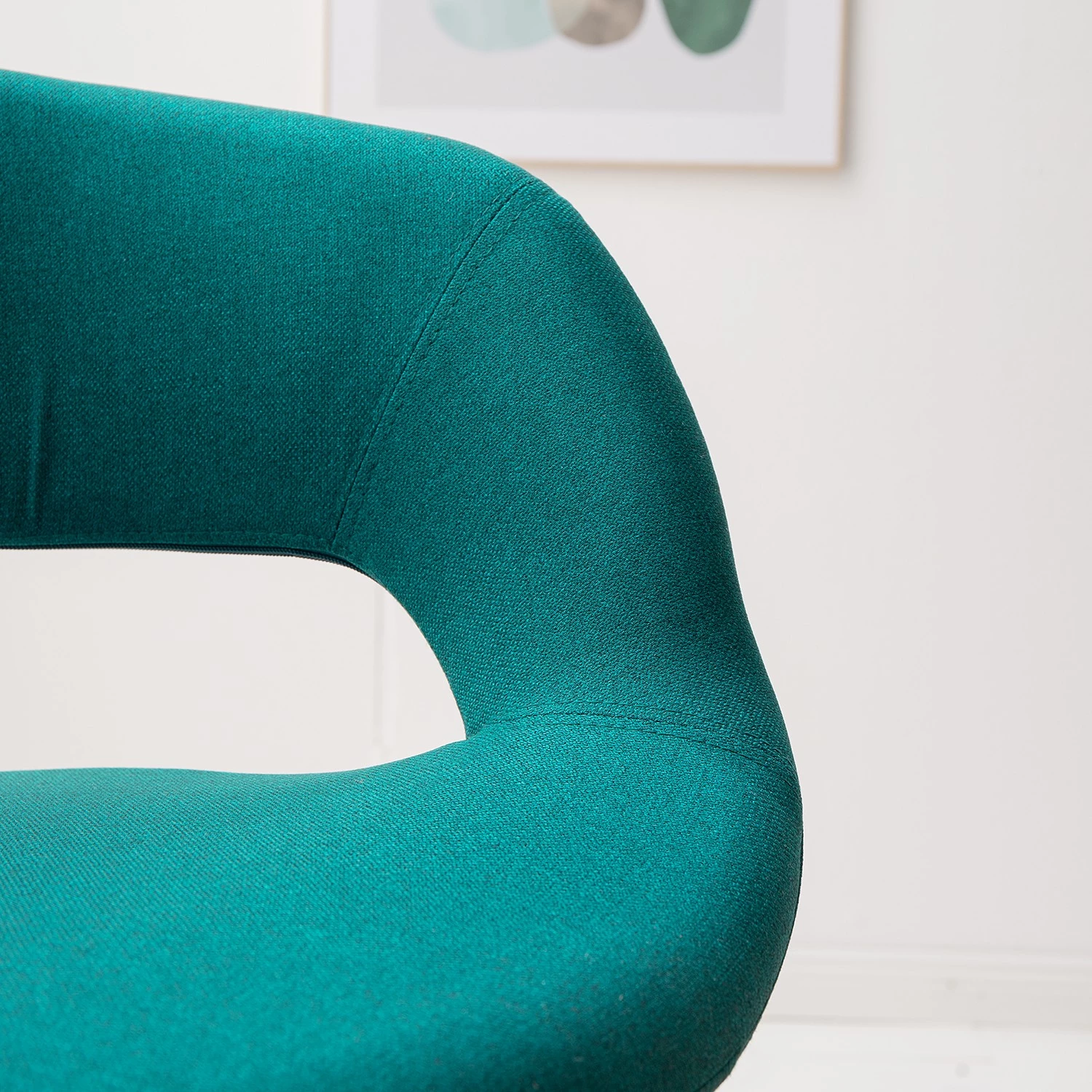 Mørteens Chaise à accoudoirs Buggio - Tissu / Hévéa massif - Tissu Cors: Pétrole - 1 chaise 22 Mørteens Chaise à accoudoirs Buggio - Tissu / Hévéa massif - Tissu Cors: Pétrole - 1 chaise – Image 20