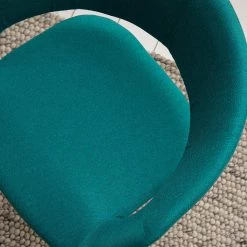 Mørteens Chaise à accoudoirs Buggio - Tissu / Hévéa massif - Tissu Cors: Pétrole - 1 chaise 47 Mørteens Chaise à accoudoirs Buggio - Tissu / Hévéa massif - Tissu Cors: Pétrole - 1 chaise -Chaises Soldes 2022 1000164525 210602 06321400006 DETAILS P000000001000164525