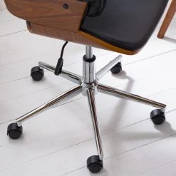 Studio Copenhagen Fauteuil de direction Zevia - Noir / Noyer -Chaises Soldes 2022 1000176736 190614 12073200216 GALLERYIMAGES P000000001000176736