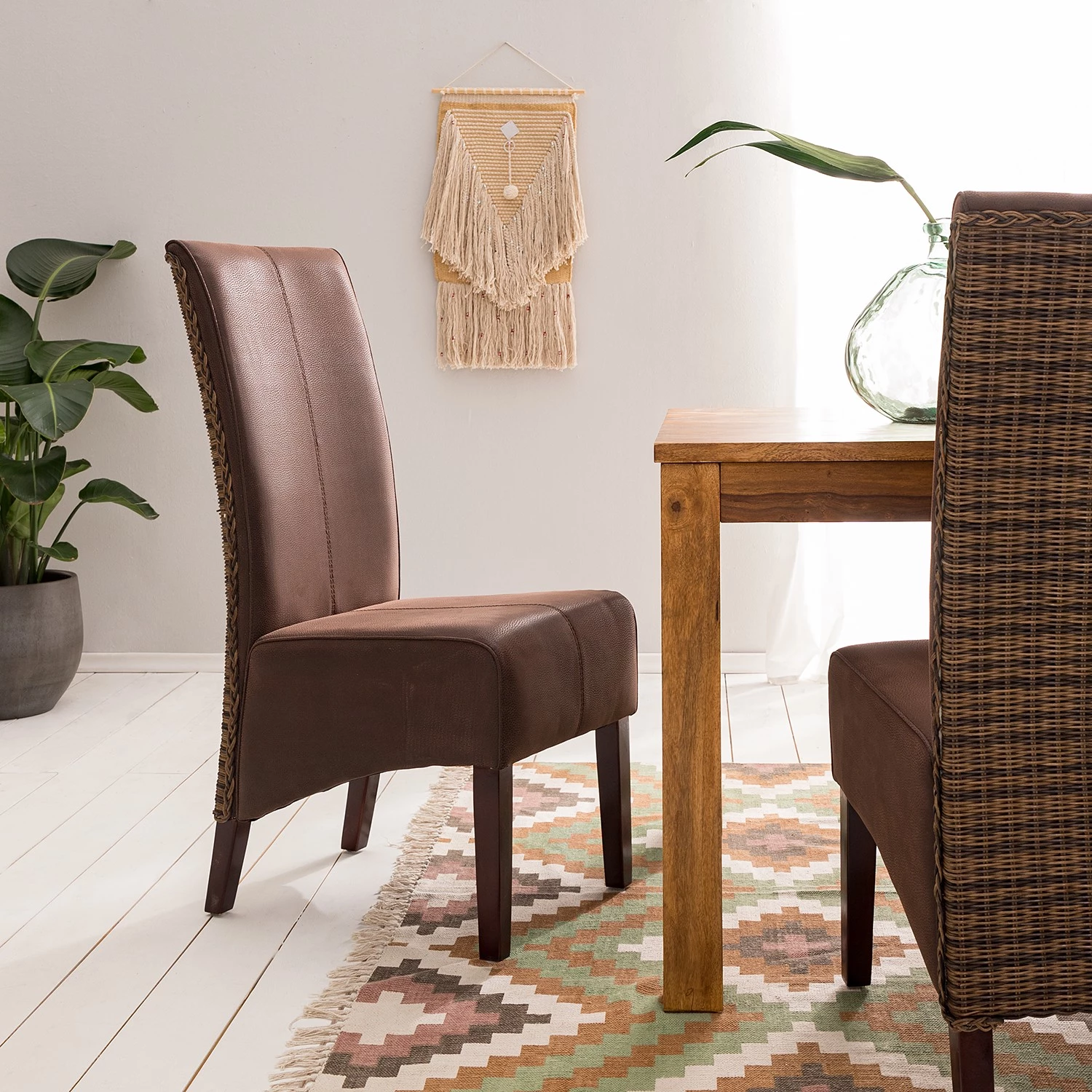 Ars Natura Chaises Julio (lot de 2) - Imitation cuir / Rotin - Marron vintage / Marron clair chiné 4 Ars Natura Chaises Julio (lot de 2) - Imitation cuir / Rotin - Marron vintage / Marron clair chiné – Image 2