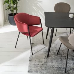 Mørteens Chaise à accoudoirs Koloa I - Velours / Acier - Bordeaux / Noir -Chaises Soldes 2022 1000205088 201229 14351600002 MOOD DETAILS P000000001000205088 mood