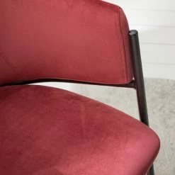 Mørteens Chaise à accoudoirs Koloa I - Velours / Acier - Bordeaux / Noir -Chaises Soldes 2022 1000205088 201229 14352800009 DETAILS P000000001000205088