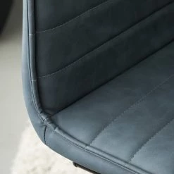 Mørteens Chaises cantilever Lylen (lot de 2) - Imitation cuir / Acier - Noir - Bleu vintage 26 Mørteens Chaises cantilever Lylen (lot de 2) - Imitation cuir / Acier - Noir - Bleu vintage -Chaises Soldes 2022 1000205096 201118 12545300004 DETAILS P000000001000205096