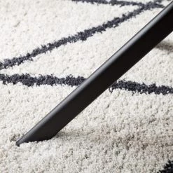 Fredriks Chaise à accoudoirs Tustin - Tissu / Métal - Marron rouille / Noir mat -Chaises Soldes 2022 1000218415 210311 12215300012 DETAILS P000000001000218415