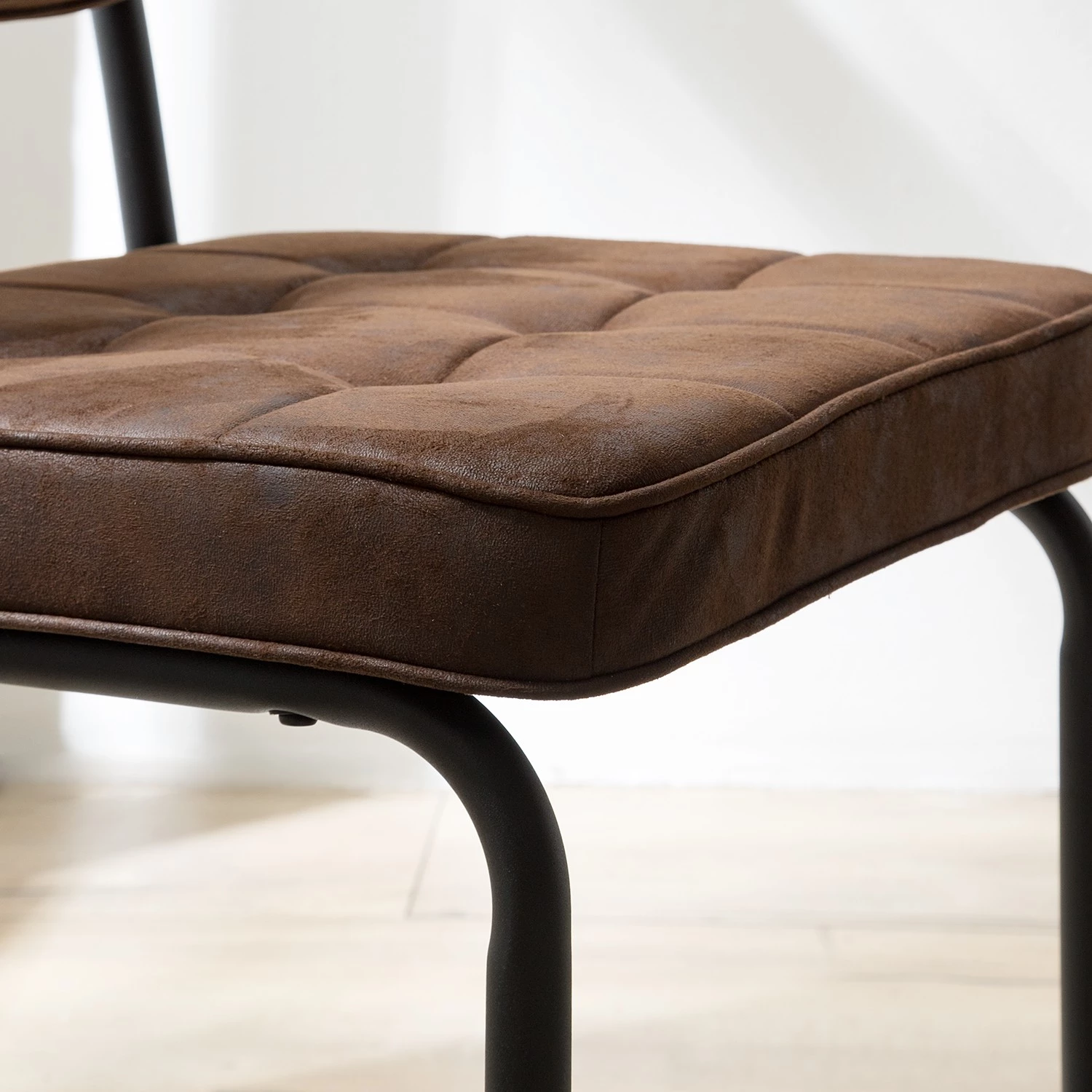 Ars manufacti Chaises cantilever Dalcross (lot de 2) - Microfibre / Métal - Marron 13 Ars manufacti Chaises cantilever Dalcross (lot de 2) - Microfibre / Métal - Marron – Image 11