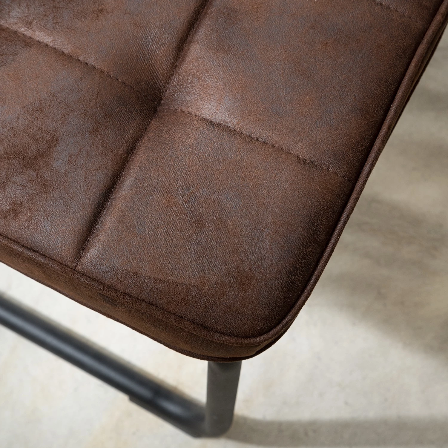 Ars manufacti Chaises cantilever Dalcross (lot de 2) - Microfibre / Métal - Marron 12 Ars manufacti Chaises cantilever Dalcross (lot de 2) - Microfibre / Métal - Marron – Image 10