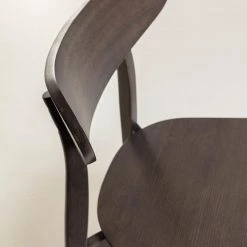 Norrwood Chaises Sakyla (lot de 2) - Frêne foncé -Chaises Soldes 2022 1000225984 200917 06364000036 DETAILS P000000001000225984