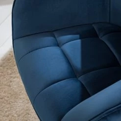 Furnitive Chaise de bureau Valady I - Velours / Fer - Bleu / Noir 25 Furnitive Chaise de bureau Valady I - Velours / Fer - Bleu / Noir -Chaises Soldes 2022 1000230746 220629 024 MOOD DETAILS P000000001000230746 mood