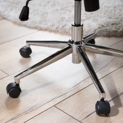 Furnitive Chaise de bureau Orlu II - Tissu / Fer - Gris clair / Chrome 20 Furnitive Chaise de bureau Orlu II - Tissu / Fer - Gris clair / Chrome -Chaises Soldes 2022 1000230748 220328 030 DETAILS P000000001000230748