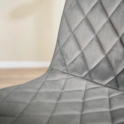 Ars manufacti Chaises capitonnées Trevo I (lot de 2) - Gris lumineux -Chaises Soldes 2022 1000274876 220517 035 DETAILS P000000001000274876