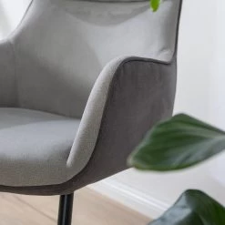 Fredriks Chaise à accoudoirs Altoona - Tissage à plat / Métal - Gris foncé et gris clair / Noir mat 31 Fredriks Chaise à accoudoirs Altoona - Tissage à plat / Métal - Gris foncé et gris clair / Noir mat -Chaises Soldes 2022 1000285151 220819 035 DETAILS P000000001000285151