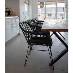 Naturoo Chaises à accoudoirs Corduroy (lot de 2) - (avec coussin d’assise) - Rotin / Métal - Rotin / Noir -Chaises Soldes 2022 1000299408 211012 134455000123 MOOD DETAILS P000000001000299408 mood