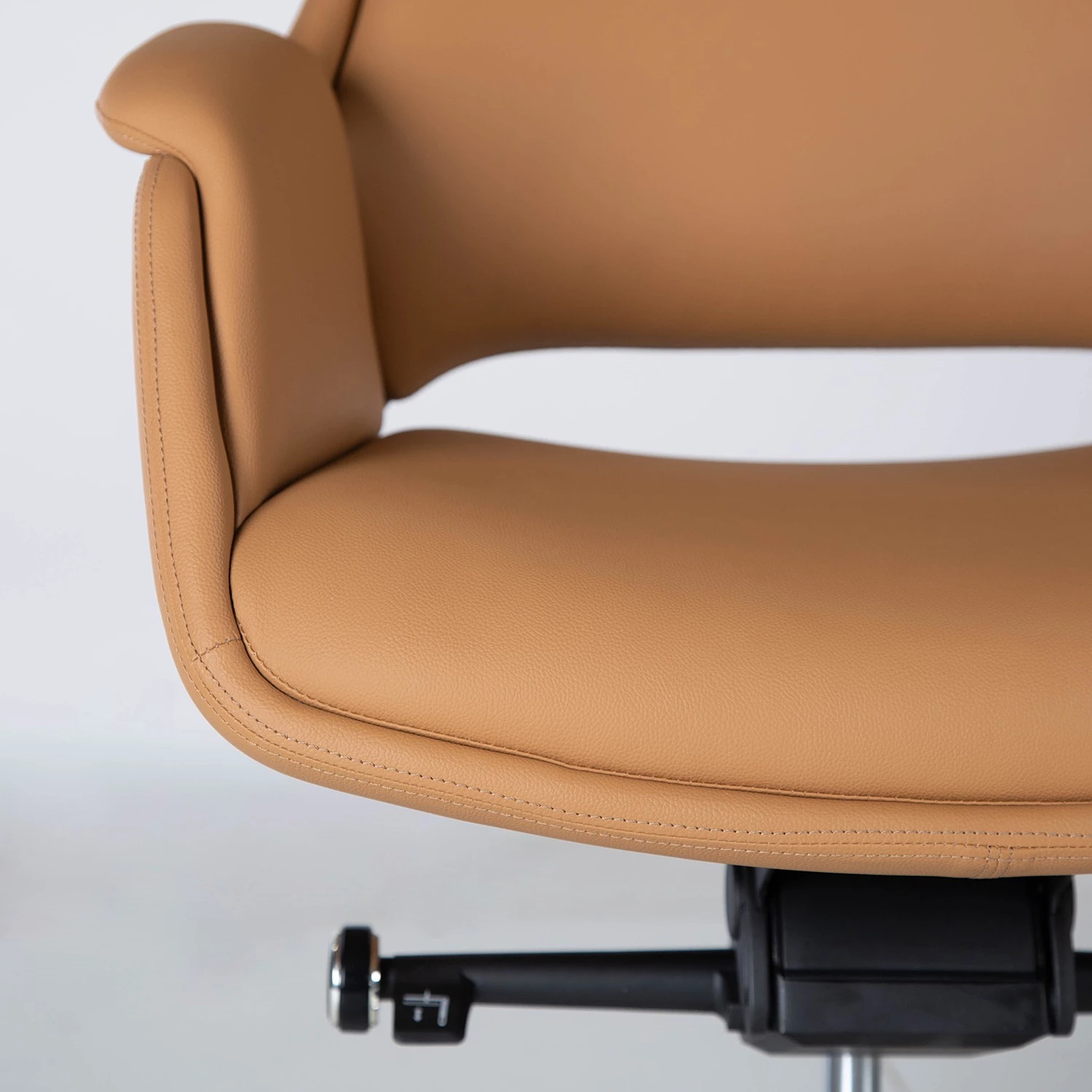 Fredriks Chaise de bureau Zore - Imitation cuir / Métal - Cognac / Aluminium 12 Fredriks Chaise de bureau Zore - Imitation cuir / Métal - Cognac / Aluminium – Image 10