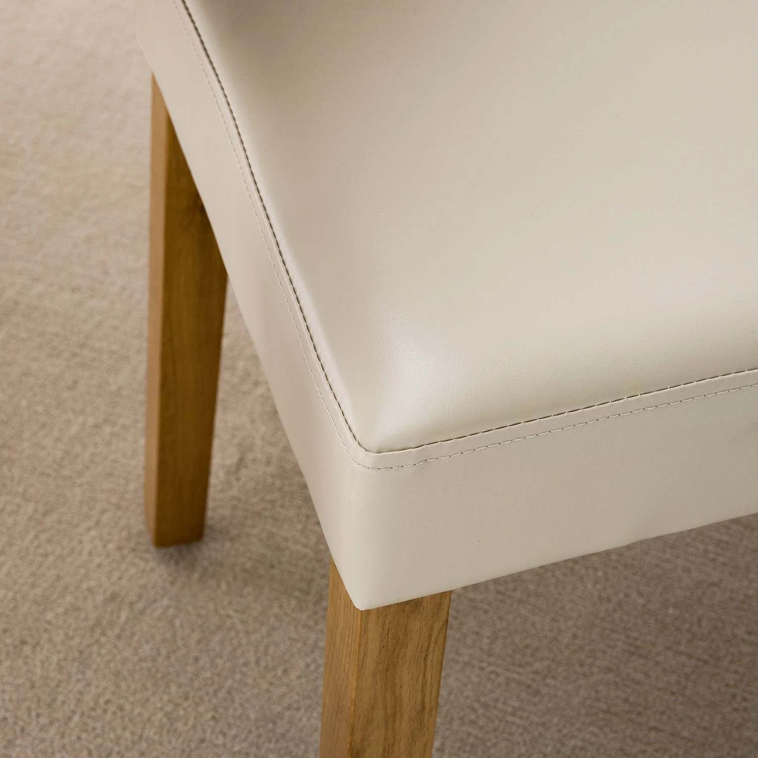 Ars Natura Chaise capitonnée Nella I - Beige - Lot de 4 12 Ars Natura Chaise capitonnée Nella I - Beige - Lot de 4 – Image 10