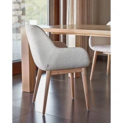 Loftscape Chaises à accoudoirs Kusamo V (lot de 4) - Tissu structuré - Blanc / Frêne 16 Loftscape Chaises à accoudoirs Kusamo V (lot de 4) - Tissu structuré - Blanc / Frêne -Chaises Soldes 2022 1000340256 220414 021 MOOD DETAILS P000000001000340256 mood