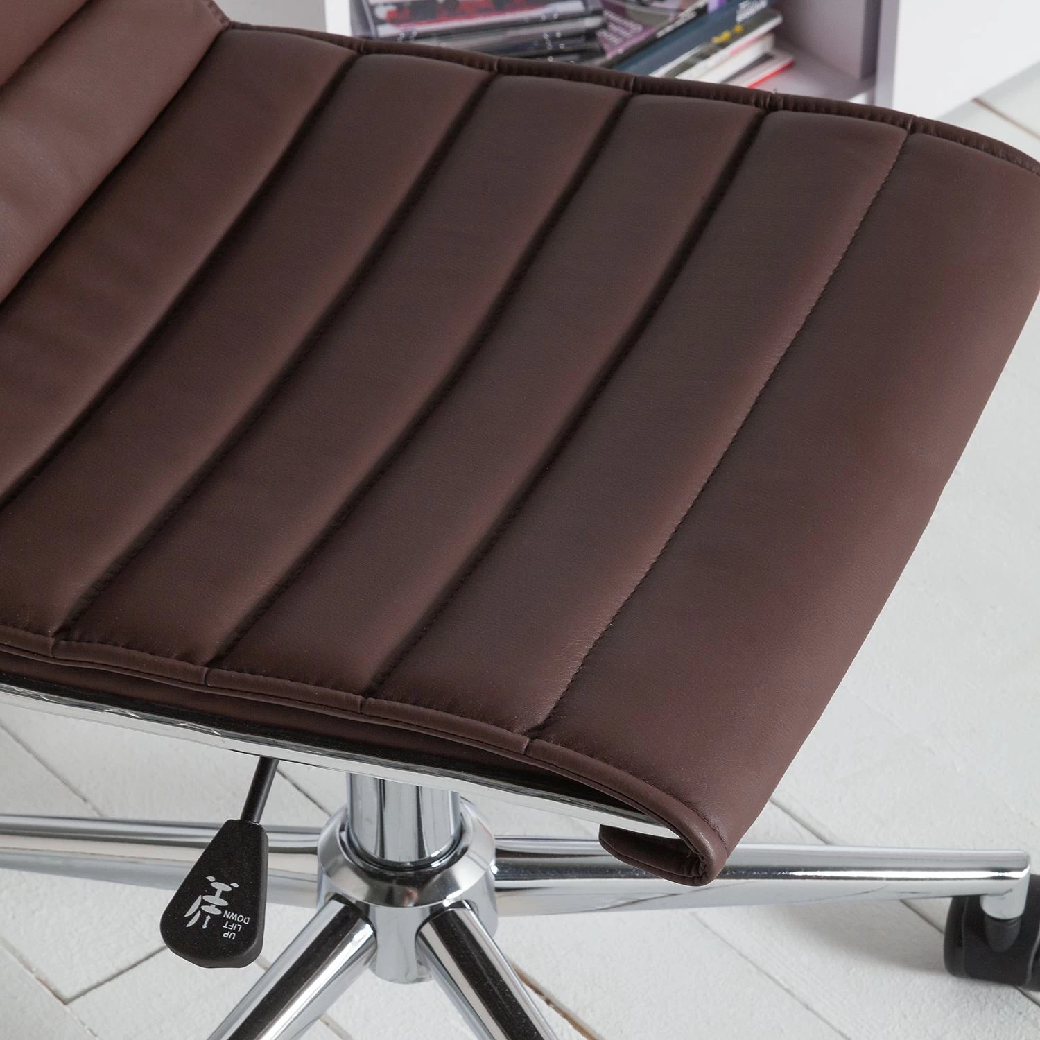 Mooved Chaise de bureau Marilyn - Imitation cuir - Marron 9 Mooved Chaise de bureau Marilyn - Imitation cuir - Marron – Image 7