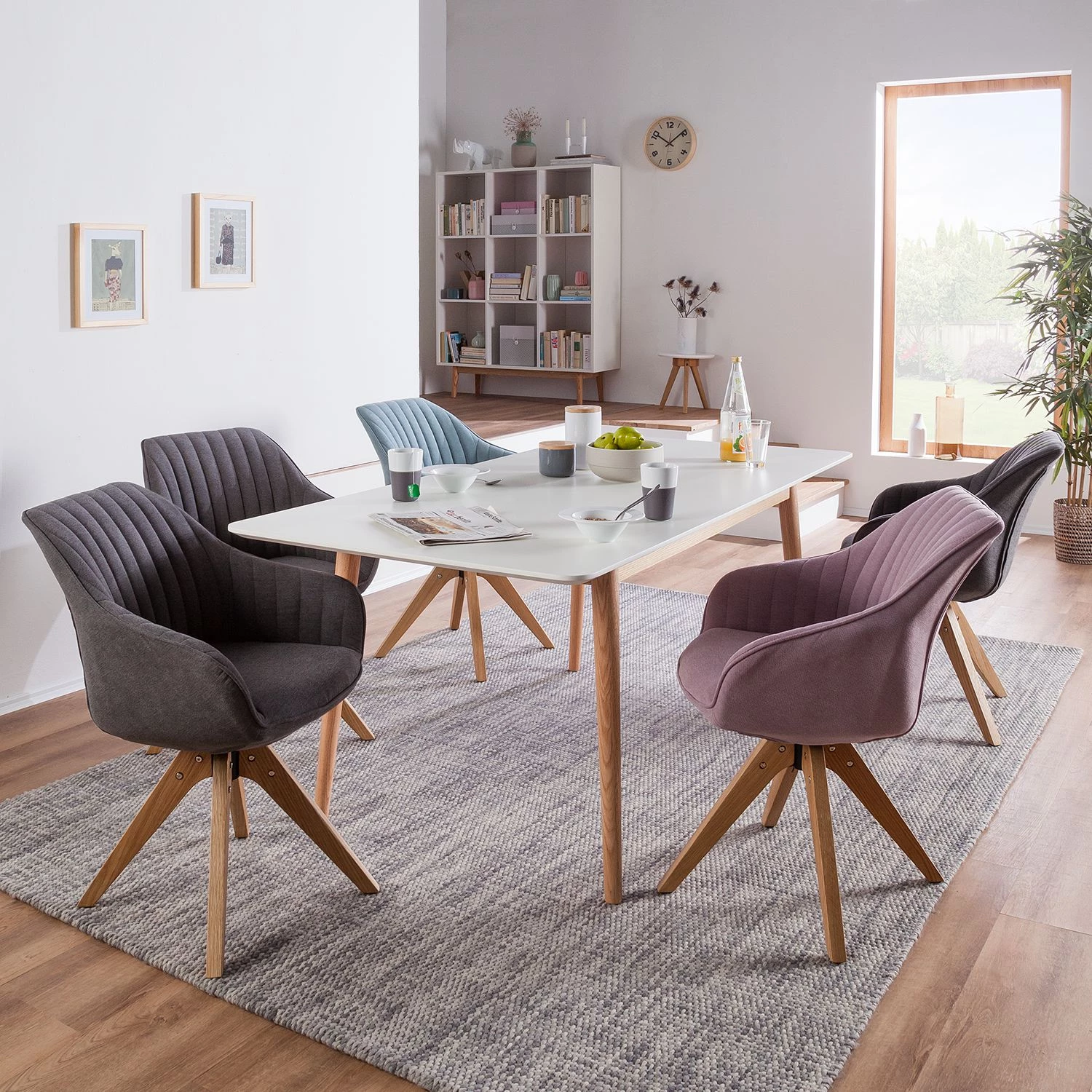 Mørteens Chaise à accoudoirs Ermelo I - rotatif - Tissu / Chêne massif - Bleu clair - 1 set 4 Mørteens Chaise à accoudoirs Ermelo I - rotatif - Tissu / Chêne massif - Bleu clair - 1 set – Image 2